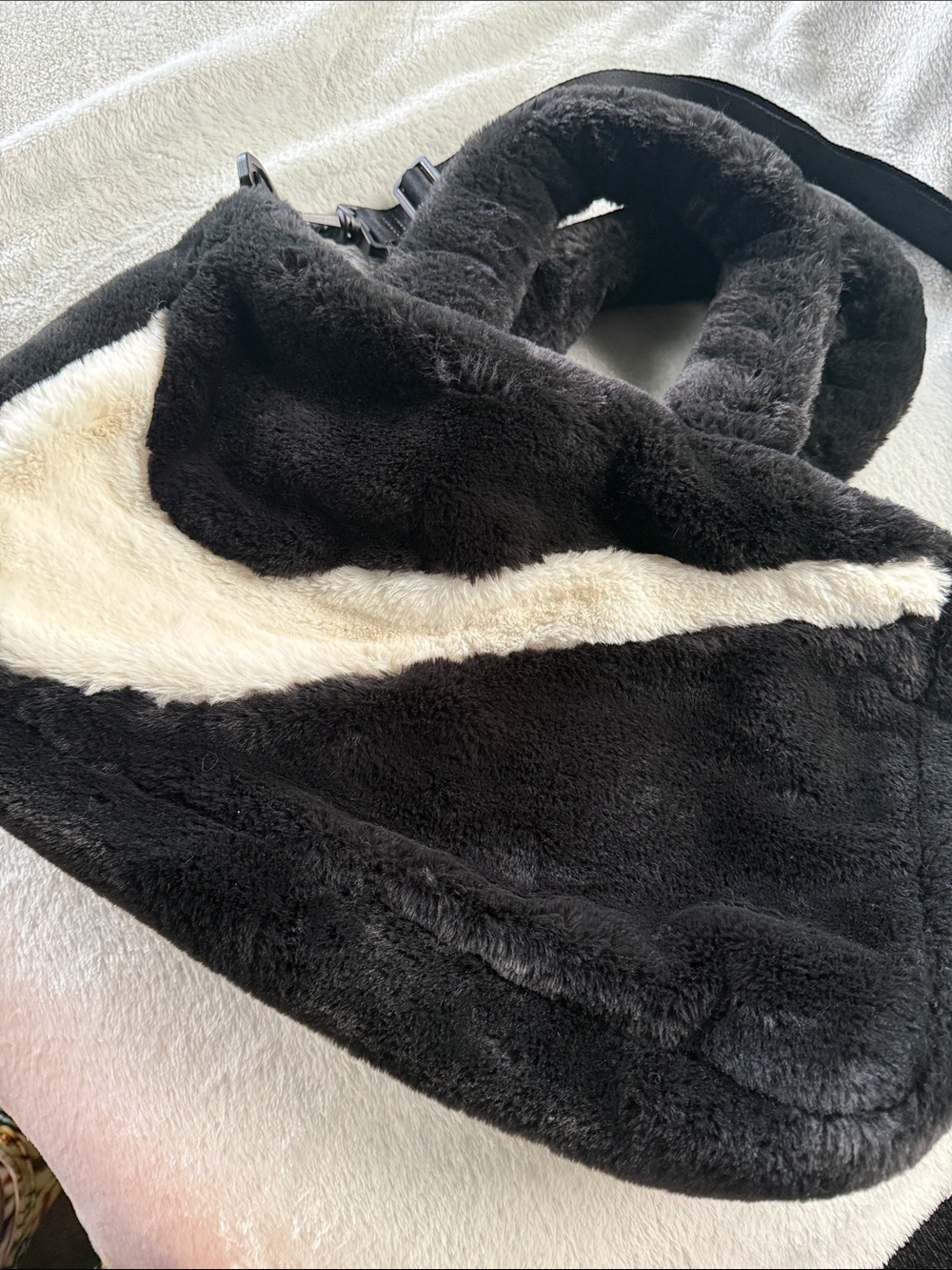 Nike Black Faux Fur Lined purse with Satin Interior - Picture 2 of 5